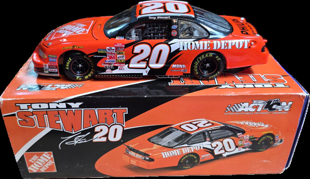 Tony Stewart #20 Home Depot 2002 Grand Prix Mac Tools 1:24 Diecast Action